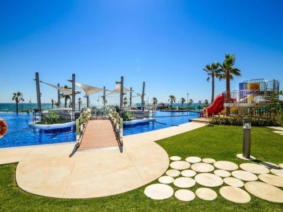 Apartment Deluxe Clara Sea Senses Torrevieja Exterior foto
