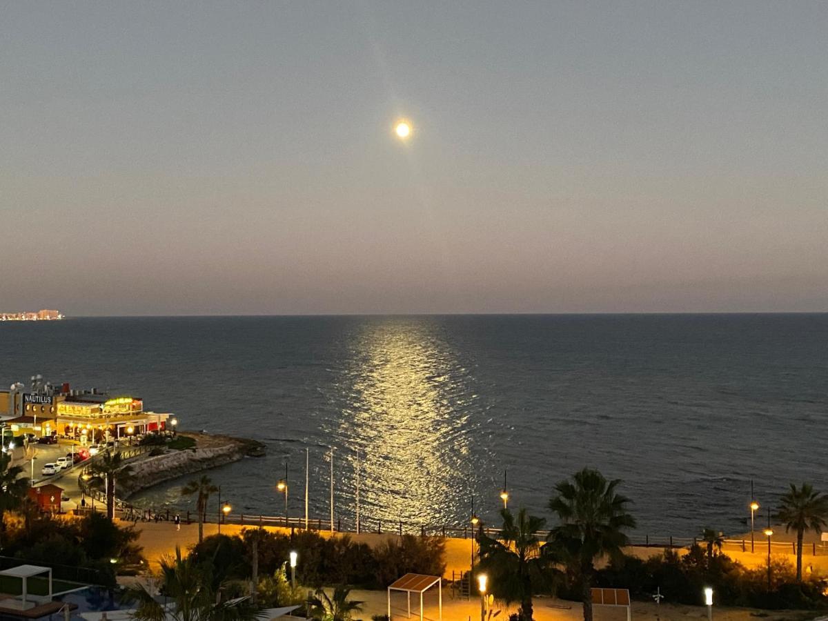 Apartment Deluxe Clara Sea Senses Torrevieja Exterior foto